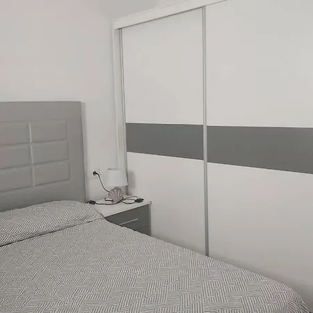 Casa Totalmente Nueva A 50 Metros De La Playa * El Palmar (Andalucia)